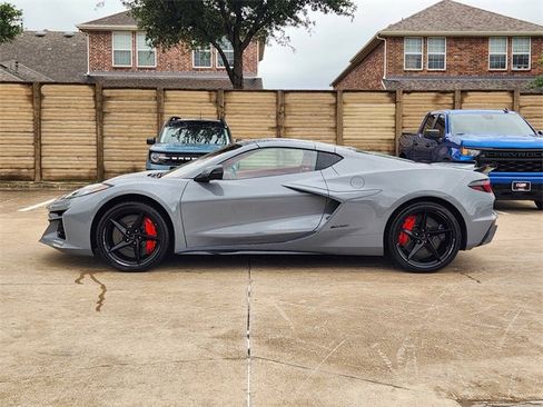 Used 2025 Chevrolet Corvette E-Ray AWD/4WD image 12