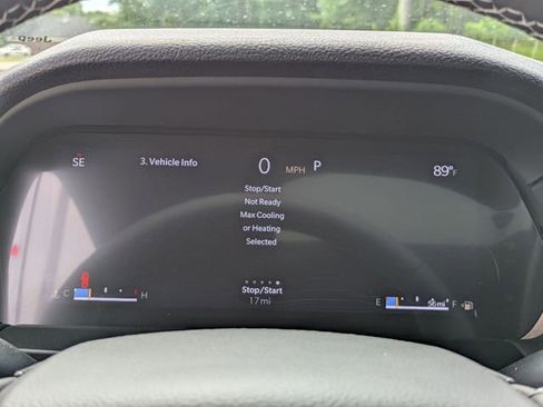 New 2025 Jeep Grand Cherokee L Laredo image 22