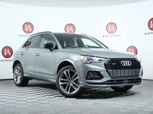 Used 2022 Audi Q3 2.0T Premium AWD/4WD image 1
