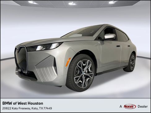 Used 2026 BMW iX xDrive45 image 1