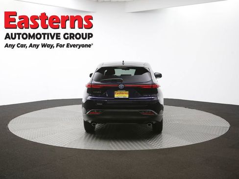 Used 2024 Toyota Venza LE image 36