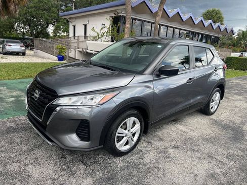 Used 2024 Nissan Kicks S FWD image 2