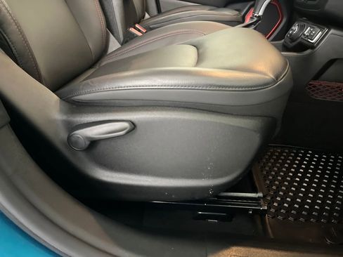 Used 2022 Jeep Renegade Trailhawk w/ Sun/Sound Group image 61