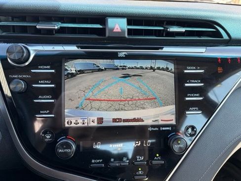 Used 2018 Toyota Camry XSE w/ Driver Assist Package FWD image 4