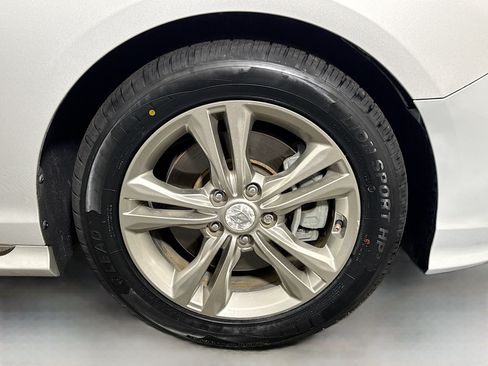 Used 2019 Hyundai Sonata Sport w/ Tech Package 03 FWD image 32