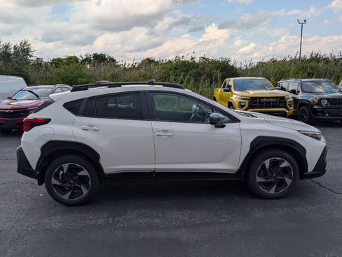Used 2024 Subaru Crosstrek 2.5i Limited AWD/4WD image 8