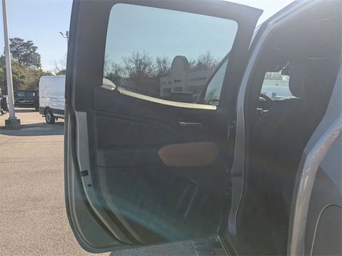 Used 2025 GMC Canyon AT4 image 24