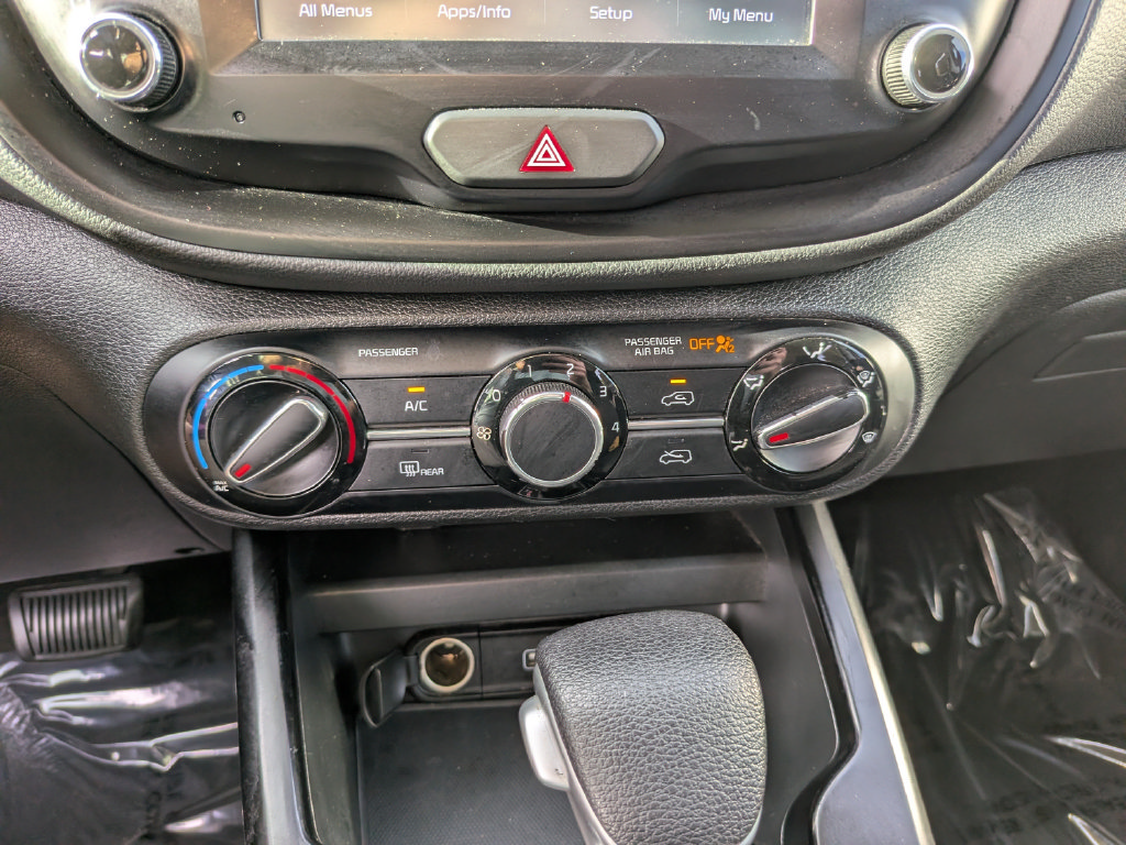 Used 2021 Kia Soul LX FWD image 22