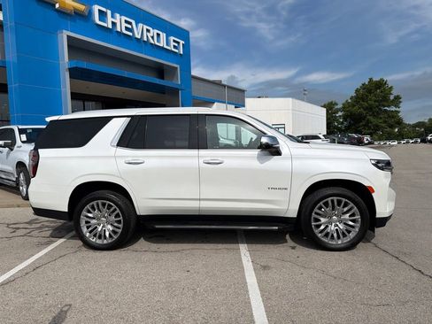 Used 2024 Chevrolet Tahoe Premier AWD/4WD image 2