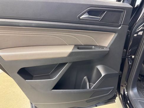 Used 2023 Volkswagen Atlas SE FWD image 16