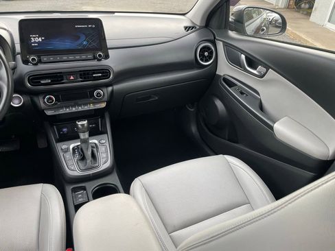 Used 2023 Hyundai Kona Limited image 9