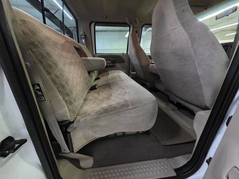 Used 2000 Ford F350 XLT image 26