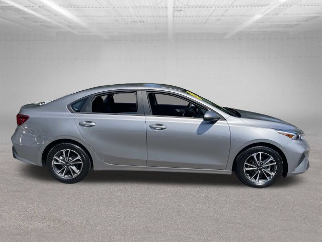 Used 2024 Kia Forte LXS FWD image 5