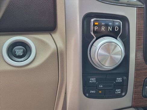 Used 2016 RAM 1500 Laramie w/ Convenience Group AWD/4WD image 12