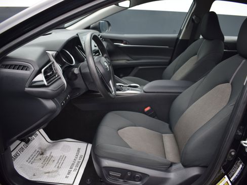 Used 2024 Toyota Camry LE image 13