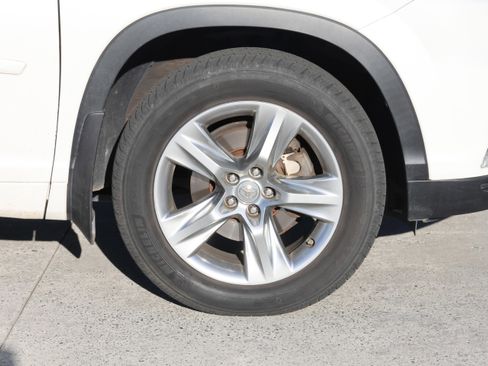 Used 2015 Toyota Highlander Limited Platinum image 11