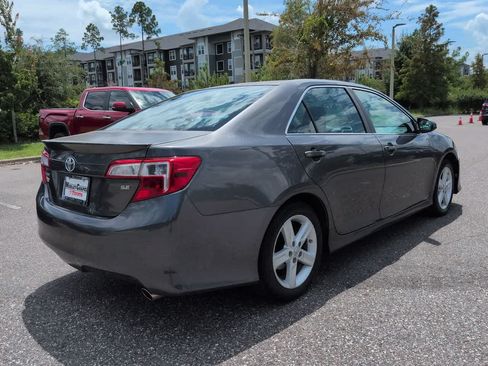 Used 2012 Toyota Camry SE FWD image 6