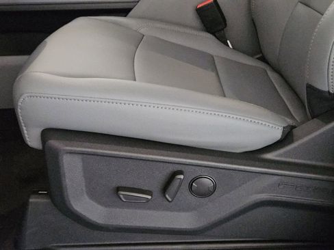 New 2025 Ford F150 Lightning Flash AWD/4WD image 33