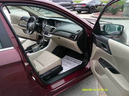 Used 2014 Honda Accord LX image 14