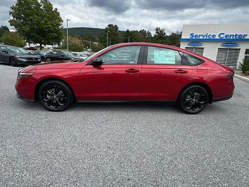 New 2025 Honda Accord SE image 7