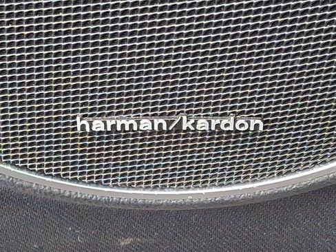 Used 2013 Mercedes-Benz C 300 Sport image 29