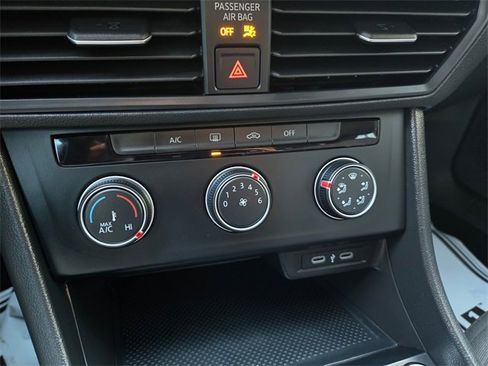 Used 2024 Volkswagen Jetta S image 23