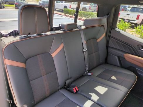 Used 2024 GMC Canyon AT4 w/ LPO, Skid Plate Package AWD/4WD image 32