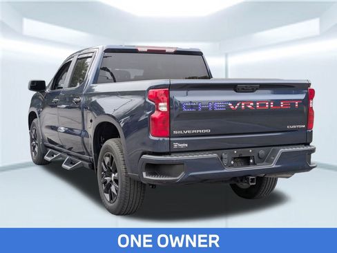 Used 2023 Chevrolet Silverado 1500 Custom image 4