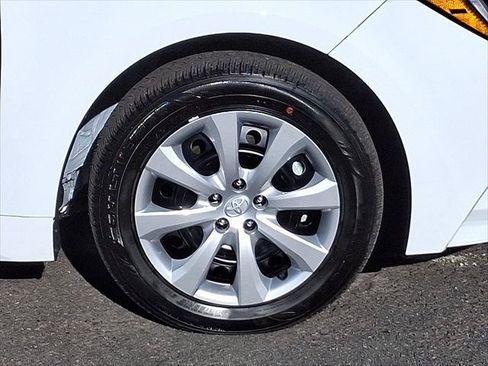 Certified 2026 Toyota Corolla LE FWD image 28