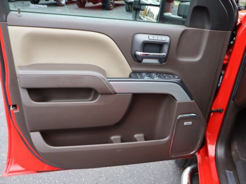 Used 2019 Chevrolet Silverado 2500 LTZ w/ Vortec Plus Package image 19