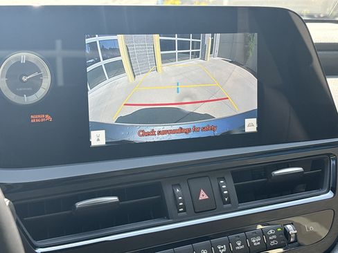 Used 2025 Lexus ES 350 w/ Premium Package FWD image 25