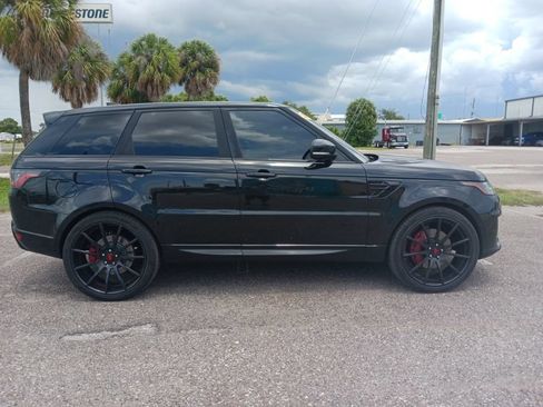 Used 2019 Land Rover Range Rover Sport Supercharged AWD/4WD image 2