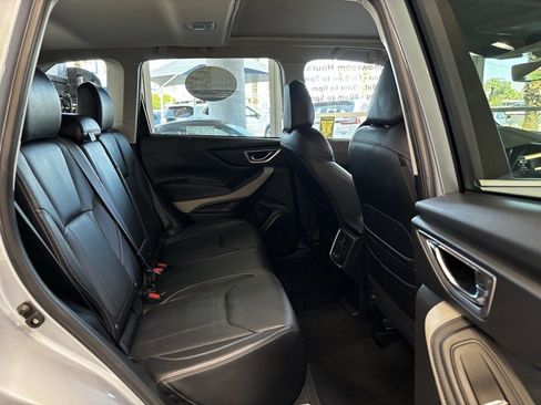 Certified 2022 Subaru Forester Limited image 11