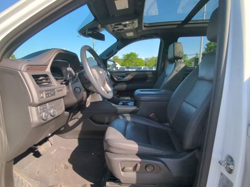 Used 2024 Chevrolet Tahoe LT w/ LT Signature Plus Package AWD/4WD image 16