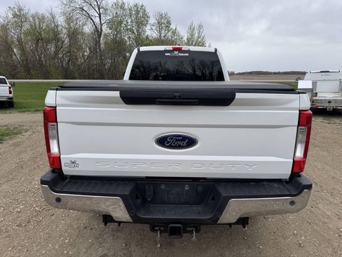 Used 2017 Ford F350 XLT w/ XLT Value Package AWD/4WD image 8
