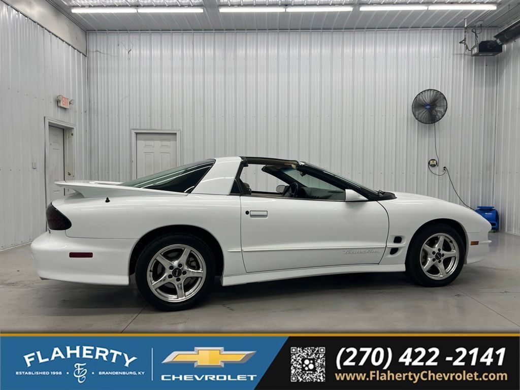 Used 2000 Pontiac Firebird Formula RWD image 2