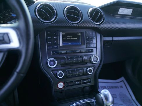 Used 2017 Ford Mustang Coupe image 18