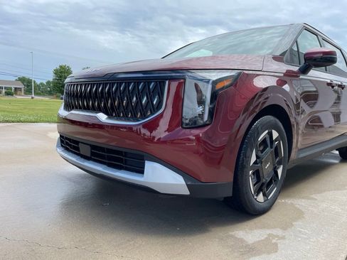 New 2026 Kia Carnival EX FWD image 15