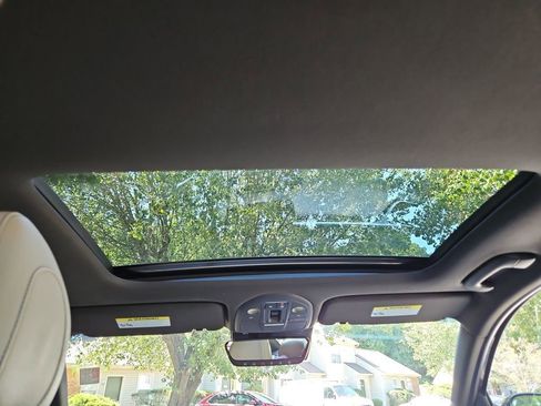 Used 2023 Genesis G70 2.0T w/ Sport Prestige Package image 25