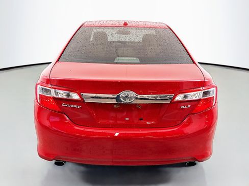 Used 2013 Toyota Camry XLE image 6