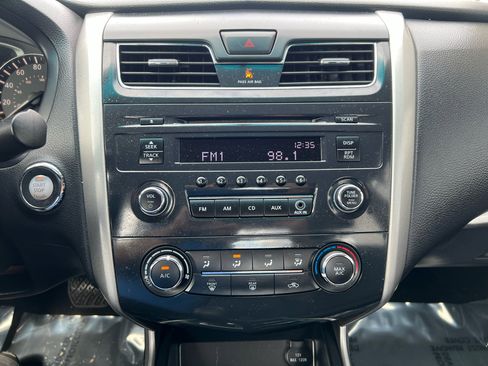 Used 2015 Nissan Altima 2.5 S w/ Power Driver Seat Package image 19