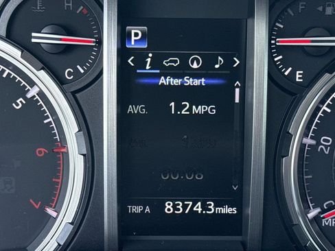 Used 2024 Toyota 4Runner Limited image 46