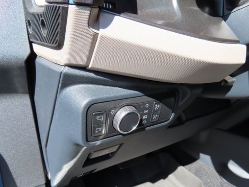 Used 2022 Ford Bronco Wildtrak image 15