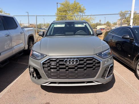 Used 2023 Audi Q5 2.0T Premium Plus w/ Premium Plus Package AWD/4WD image 2