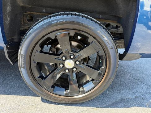 Used 2017 Chevrolet Silverado 1500 LT w/ All Star Edition image 25