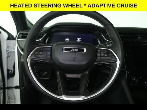 Used 2023 Jeep Grand Cherokee Altitude image 8