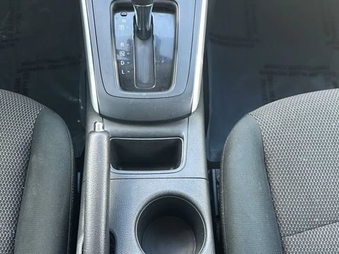 Used 2019 Nissan Sentra S image 32