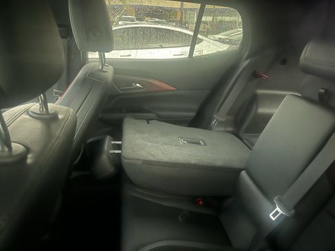 Certified 2024 Chevrolet Equinox EV RS FWD image 9