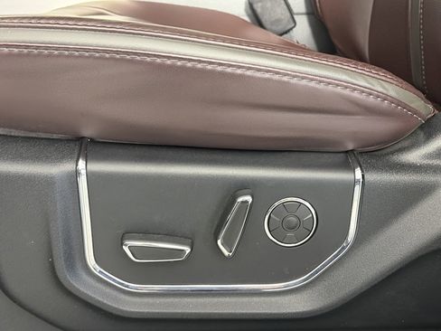 Used 2017 Ford F350 Platinum w/ Platinum Ultimate Package image 27