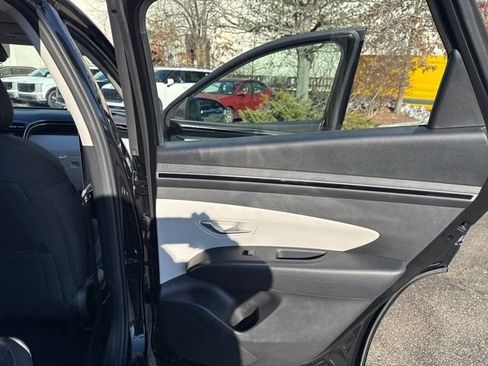 Certified 2024 Hyundai Tucson SE image 33